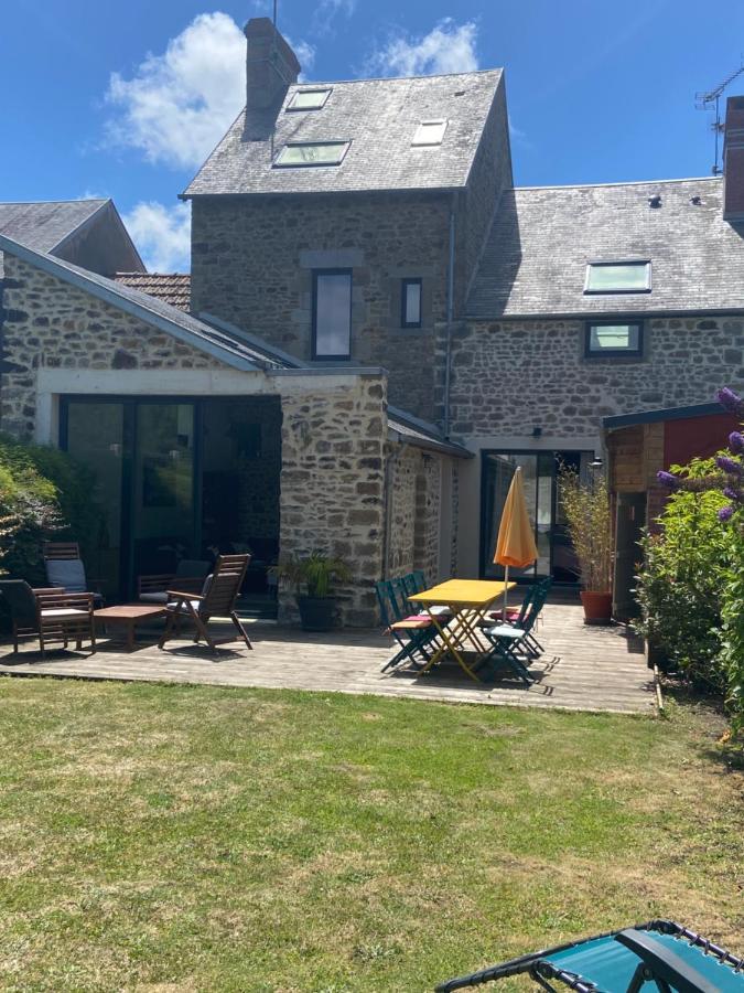 Le Cottage De La Baie Carolles Exterior foto